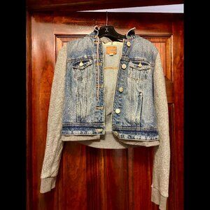 Medium Wash Denim Gray Sweatshirt Hoodie American Eagle Jean Jacket (S/P)
